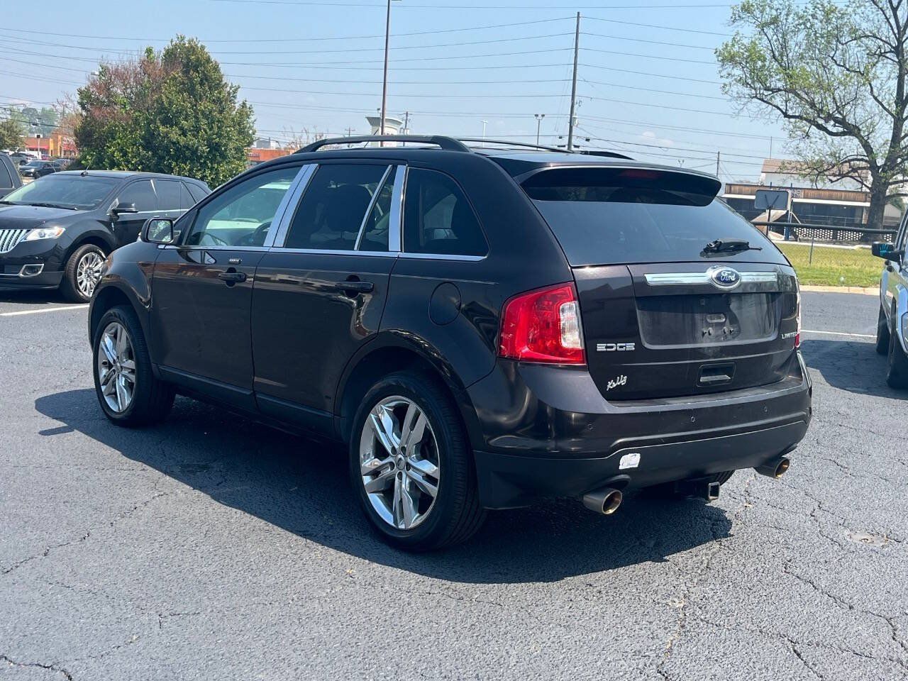 Used 2013 Ford Edge Limited w/ Driver Entry Pkg FWD image 8