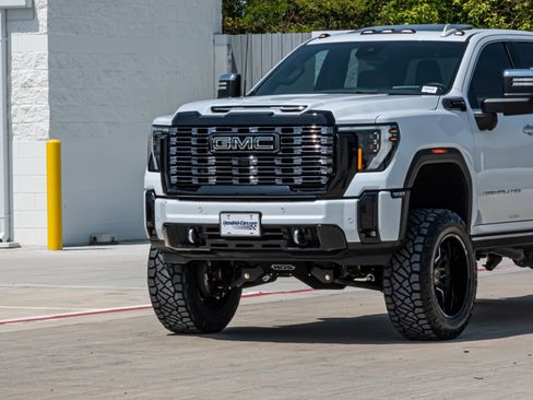Used 2026 GMC Sierra 2500 Denali Ultimate AWD/4WD image 42