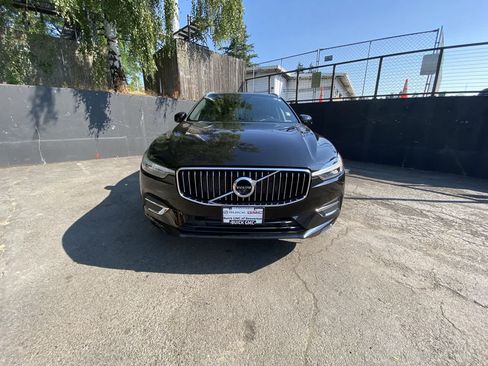 Used 2021 Volvo XC60 T5 Inscription w/ Advanced Package AWD/4WD image 9