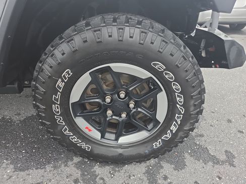 Used 2020 Jeep Wrangler Unlimited Rubicon AWD/4WD image 29