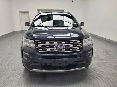 Used 2017 Ford Explorer XLT w/ Equipment Group 202A image 14