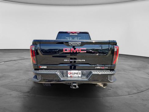 New 2026 GMC Sierra 2500 AT4X AWD/4WD image 8