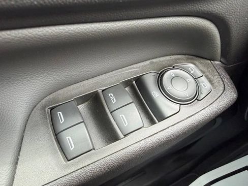 Used 2024 Chevrolet Equinox LT AWD/4WD image 24