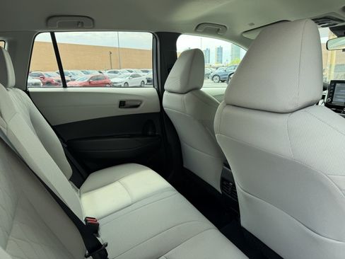 Used 2022 Toyota Corolla Cross LE FWD image 37