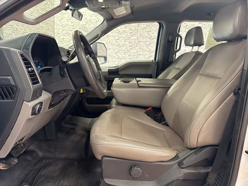 Used 2022 Ford F250 XL w/ Power Equipment Group image 23