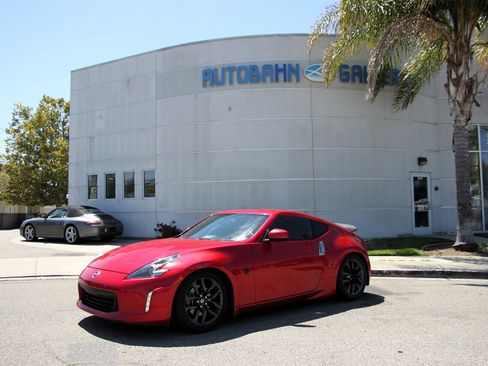 Used 2019 Nissan 370Z Coupe image 1