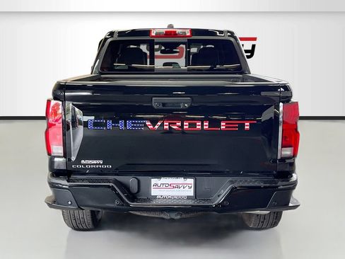 Used 2024 Chevrolet Colorado Z71 w/ Z71 Convenience Package 2 AWD/4WD image 6