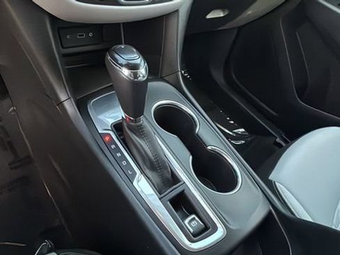 Used 2019 Chevrolet Equinox LT image 29