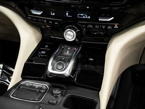 Certified 2024 Acura MDX SH-AWD image 17