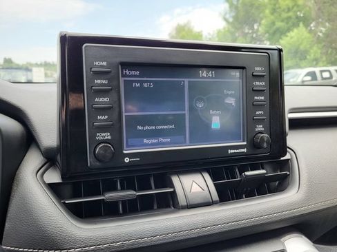 Used 2022 Toyota RAV4 XLE AWD/4WD image 14