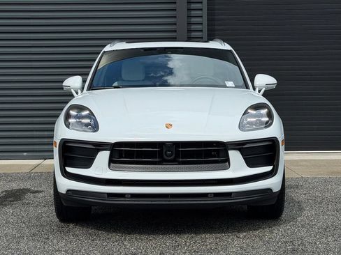 Certified 2026 Porsche Macan AWD/4WD image 27