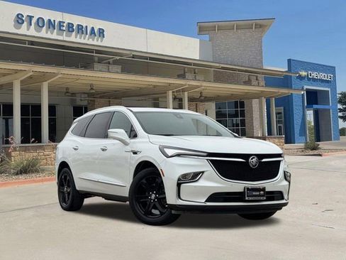 Used 2024 Buick Enclave Essence w/ Sport Touring Edition image 2