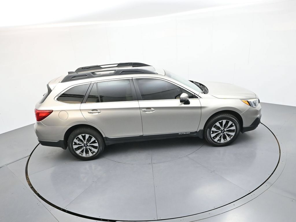 Used 2017 Subaru Outback 3.6R Limited AWD/4WD image 32