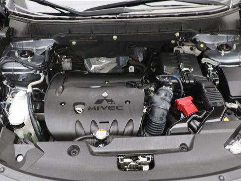 Used 2024 Mitsubishi Outlander Sport 2.0 SE image 27