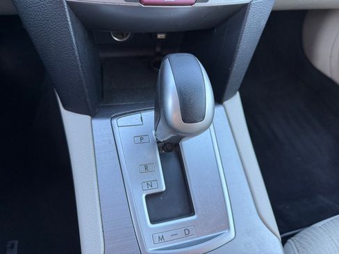 Used 2011 Subaru Outback 2.5i Premium w/ All-Weather Pkg image 15