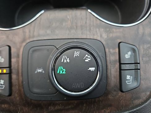 Used 2023 GMC Acadia Denali w/ Black Diamond Edition image 24