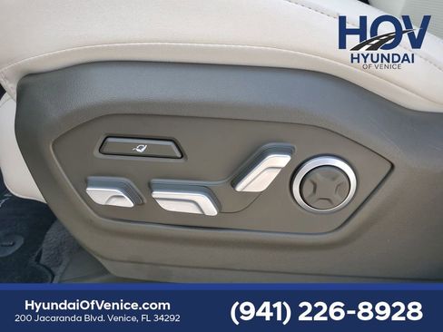 Certified 2025 Hyundai Santa Fe Calligraphy image 23