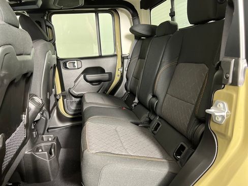 New 2026 Jeep Gladiator Mojave image 17