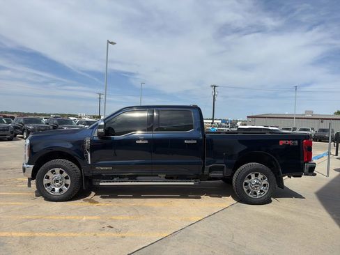 Used 2025 Ford F350 Lariat w/ Chrome Package AWD/4WD image 4