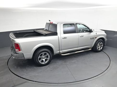 Used 2017 RAM 1500 Laramie AWD/4WD image 37