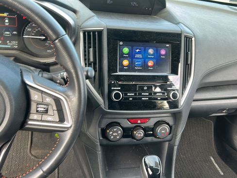 Used 2019 Subaru Crosstrek 2.0i Premium image 9