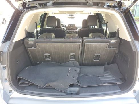 Certified 2023 Nissan Pathfinder Platinum AWD/4WD image 9