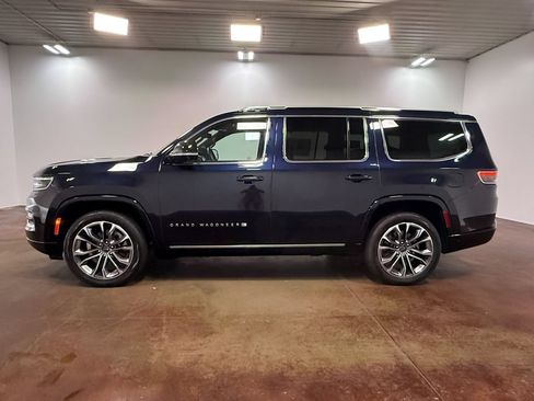 Used 2024 Jeep Grand Wagoneer Series III w/ Rear Seat Video Group 1 AWD/4WD image 6