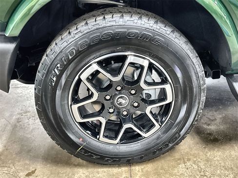 New 2025 Ford Bronco Outer Banks image 33