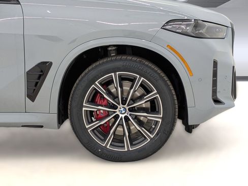 New 2026 BMW X5 xDrive40i w/ M Sport Package AWD/4WD image 12