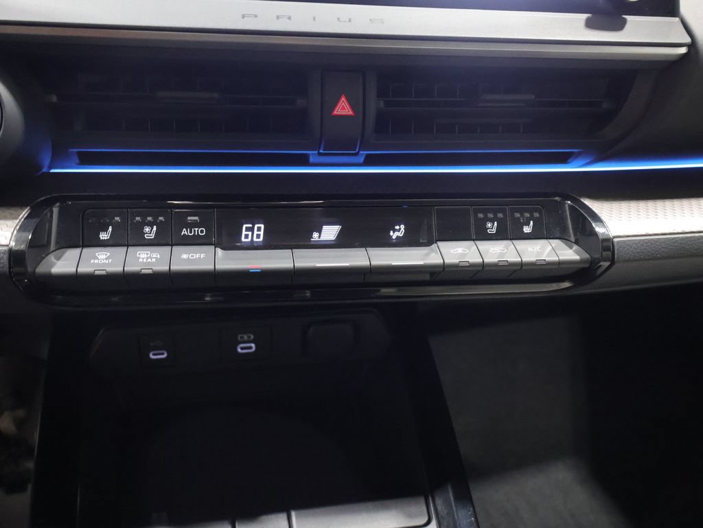 Certified 2024 Toyota Prius Limited w/ Limited Premium Package FWD image 29