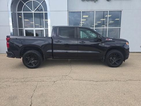 Used 2024 Chevrolet Silverado 1500 RST w/ Convenience Package II AWD/4WD image 4