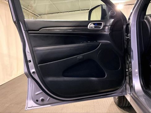 Used 2018 Jeep Grand Cherokee High Altitude image 21