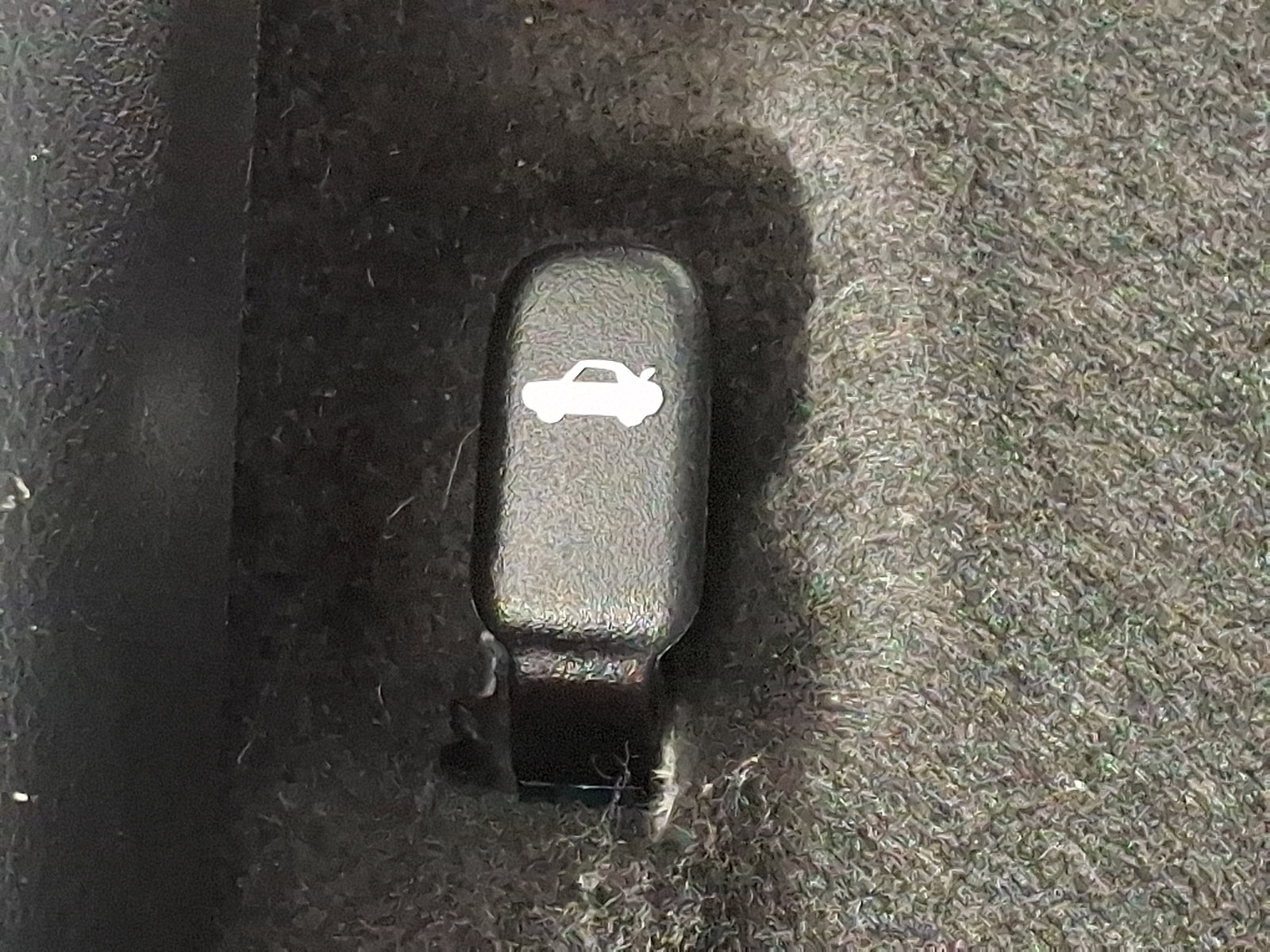 Used 2025 Nissan Versa SV FWD image 24