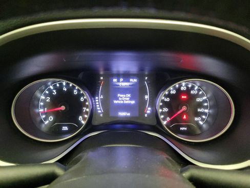 Used 2020 Jeep Compass Latitude AWD/4WD image 23