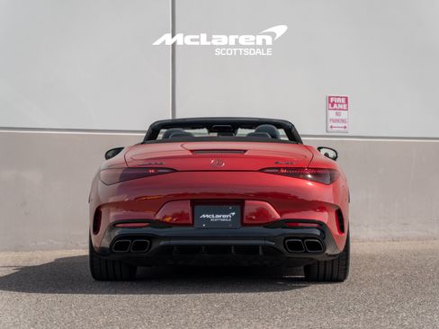 Used 2022 Mercedes-Benz SL 63 AMG 4MATIC w/ Driver Assistance Package image 6