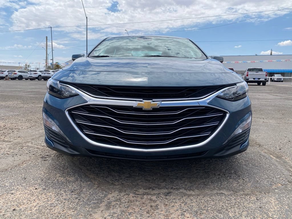 Used 2025 Chevrolet Malibu LT FWD image 17