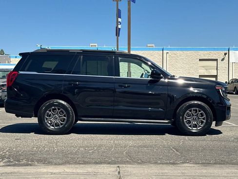 Certified 2025 Ford Expedition Active RWD image 9