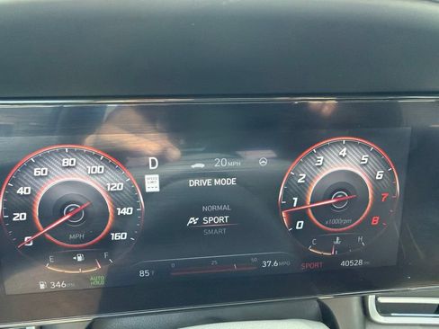 Used 2025 Hyundai Elantra SEL FWD image 40