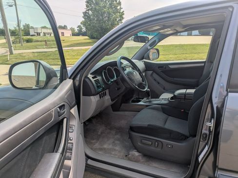 Used 2006 Toyota 4Runner Sport AWD/4WD image 9