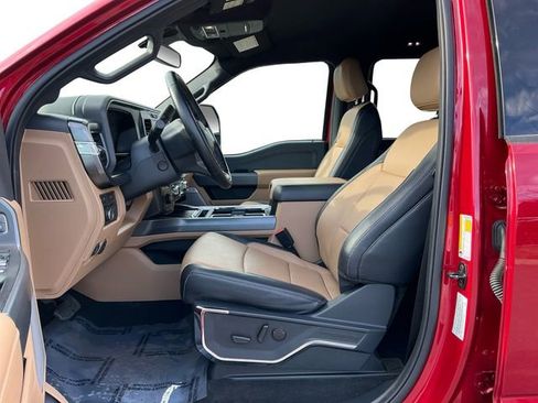 Used 2023 Ford F350 Lariat image 10