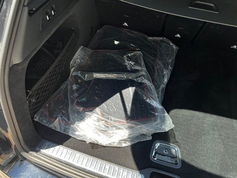 Used 2019 Mercedes-Benz GLC 43 AMG 4MATIC image 27