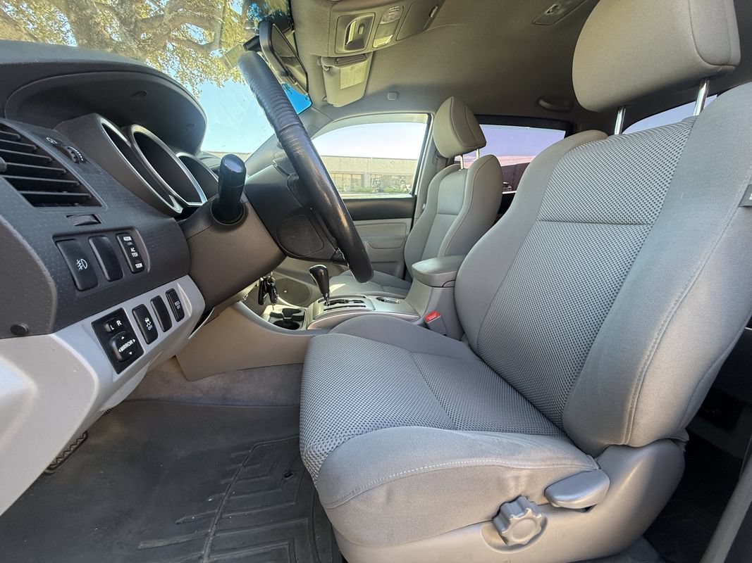 Used 2010 Toyota Tacoma 4x4 Double Cab image 8