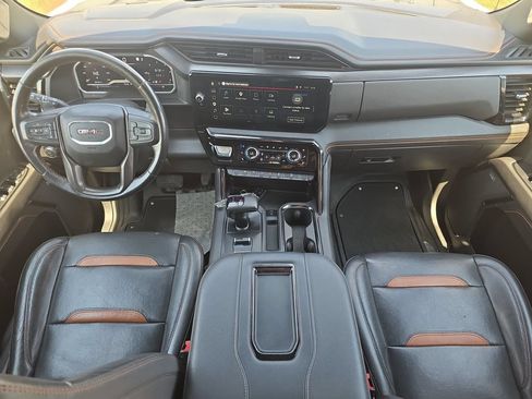 Used 2022 GMC Sierra 1500 AT4 AWD/4WD image 9