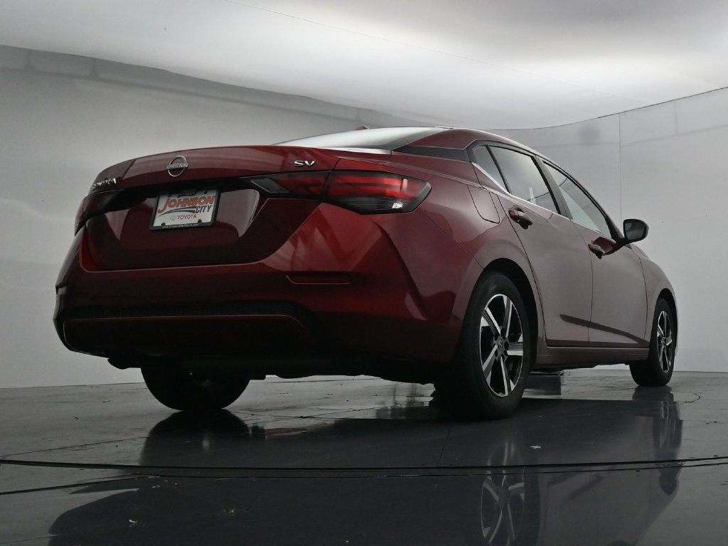 Used 2024 Nissan Sentra SV FWD image 36