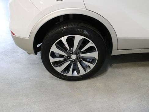 Used 2022 Buick Encore Preferred AWD/4WD image 33