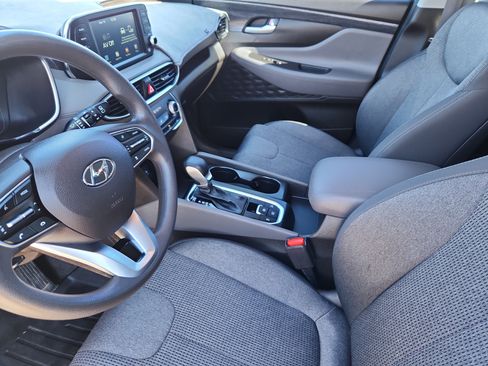 Used 2019 Hyundai Santa Fe SE image 7