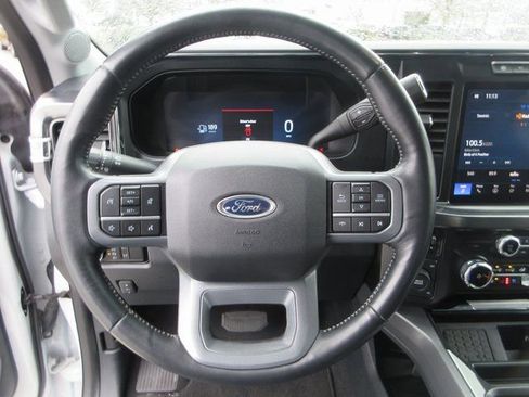 Used 2024 Ford F250 Lariat image 11