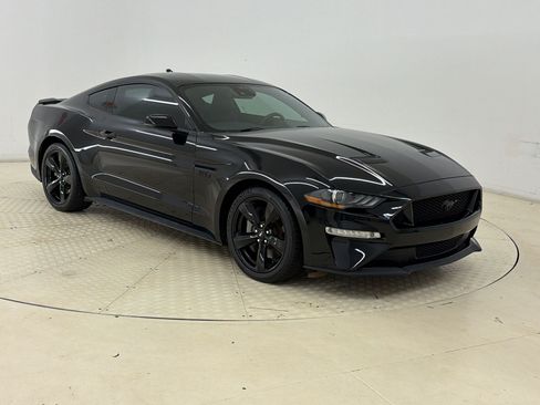 Used 2022 Ford Mustang GT Premium w/ Equipment Group 401A RWD image 7