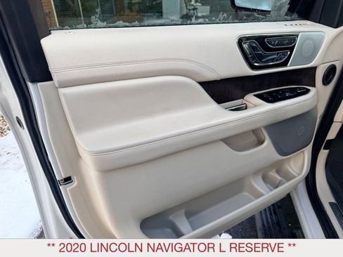 Used 2020 Lincoln Navigator L Reserve w/ Luxury Package image 21