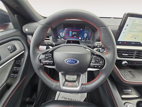 Used 2025 Ford Explorer ST image 12